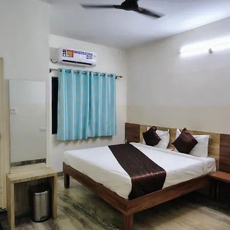 Hotel Sky Inns
